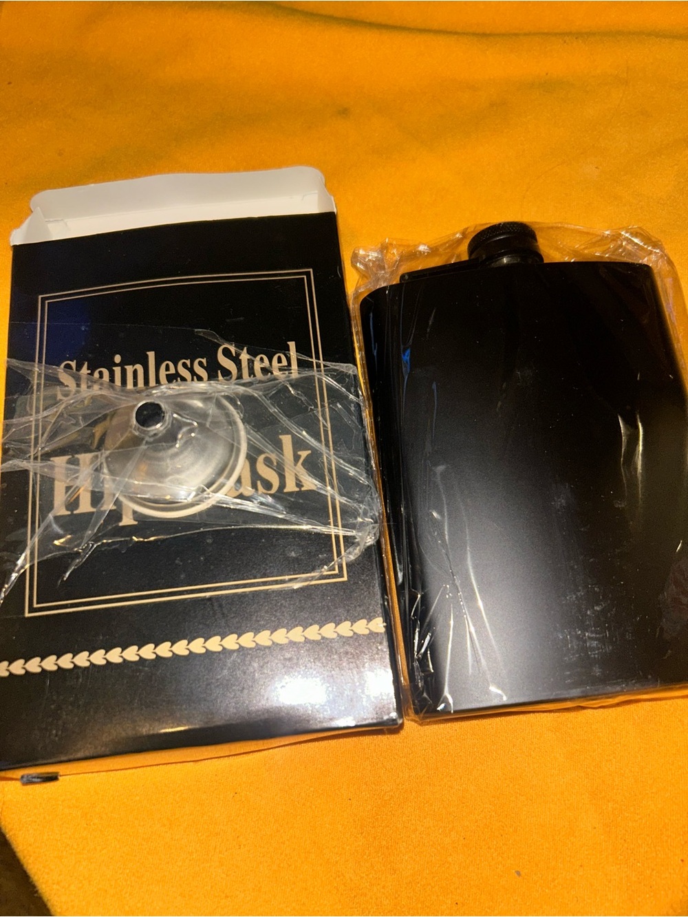 Hip Flask black stainless steel new in box with funnel